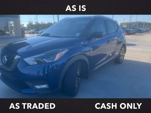 Used 2019 Nissan Kicks SR w/ SR Premium Package FWD image 3