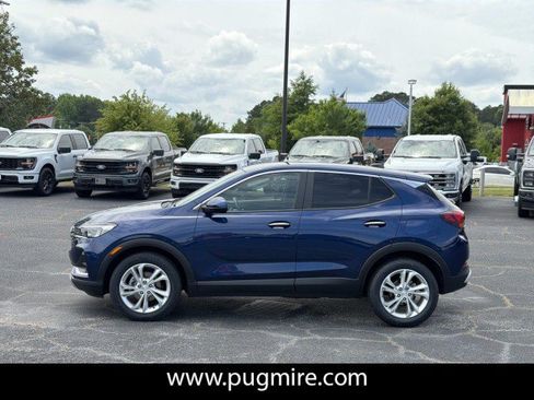 Used 2023 Buick Encore GX Preferred w/ Cold Weather Comfort Package FWD image 4