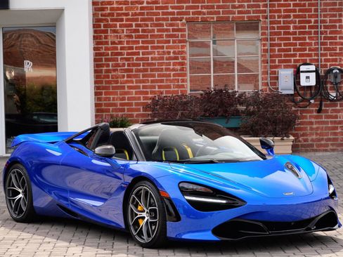 Used 2022 McLaren 720S Luxury RWD image 1