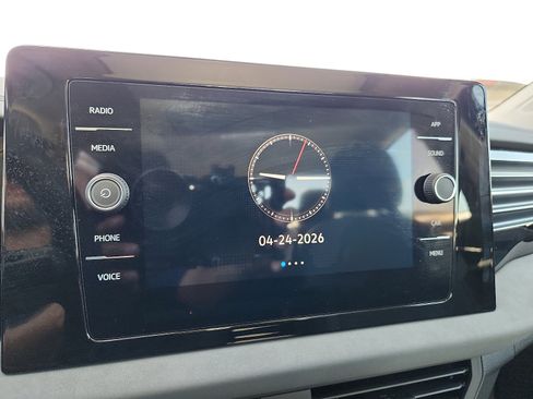New 2026 Volkswagen Jetta SE FWD image 19