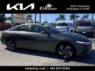 Used 2025 Hyundai Elantra SEL video 1