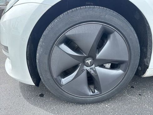 Used 2018 Tesla Model 3 Long Range AWD/4WD image 9