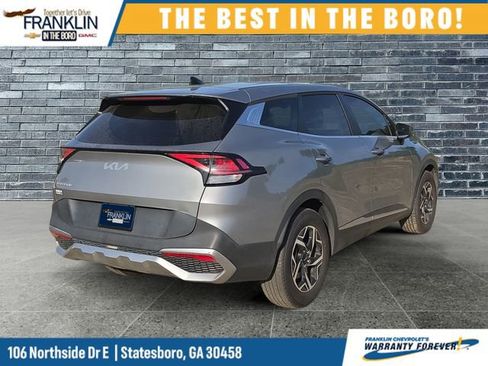 Used 2023 Kia Sportage LX image 5