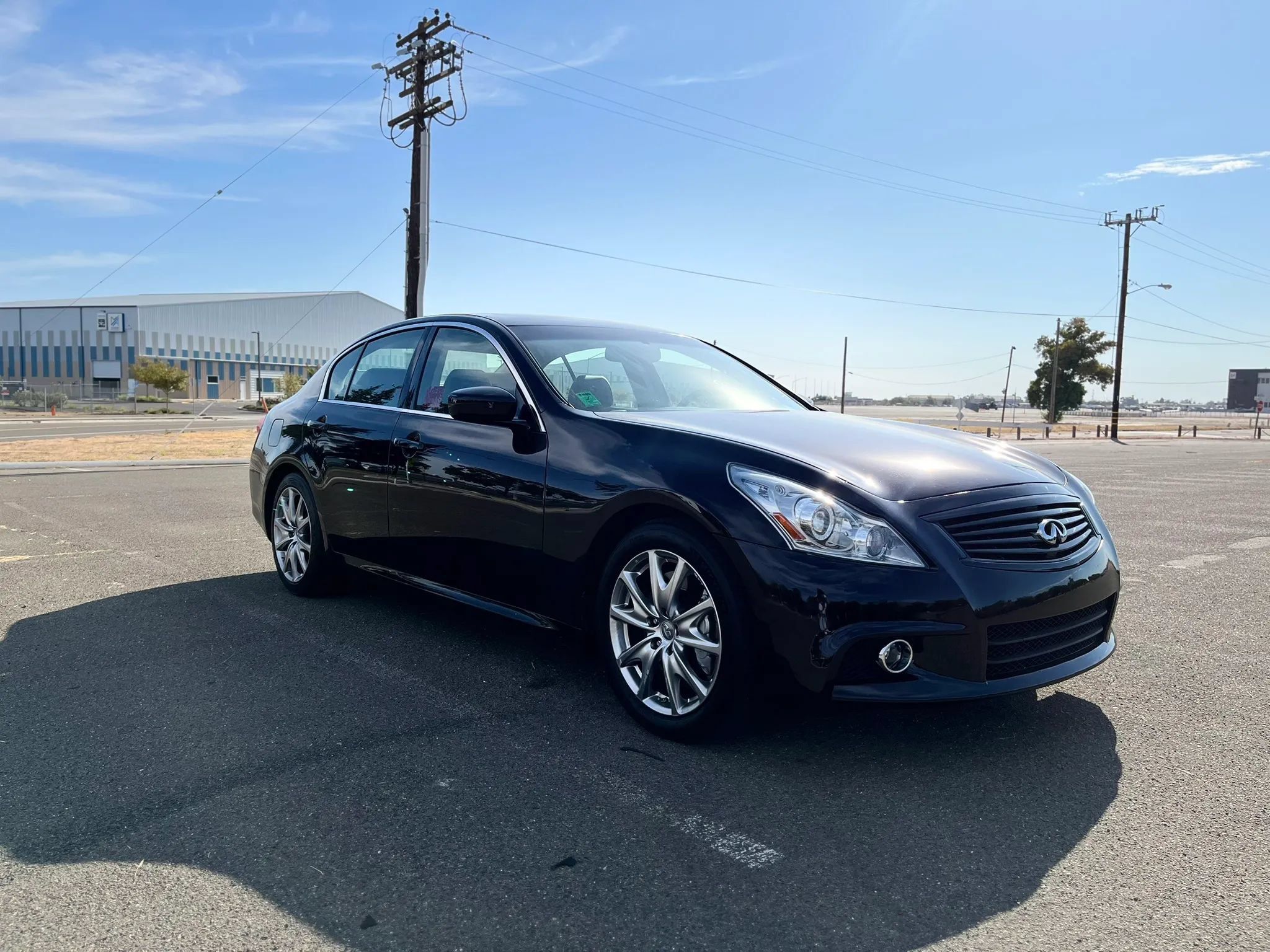 Used 2013 INFINITI G37 Journey w/ Premium Pkg RWD image 3