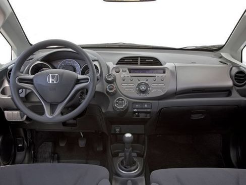 Used 2010 Honda Fit image 4
