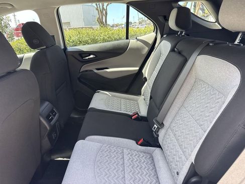 Used 2022 Chevrolet Equinox LS image 22