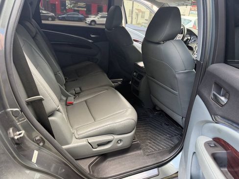 Used 2016 Acura MDX w/ Technology Package AWD/4WD image 16