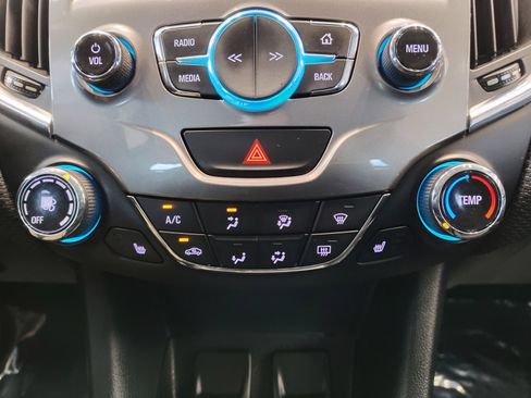 Used 2017 Chevrolet Cruze LT w/ Sun And Sound Package image 17