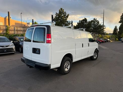 Used 2021 GMC Savana 2500 w/ Driver Convenience Package RWD image 7