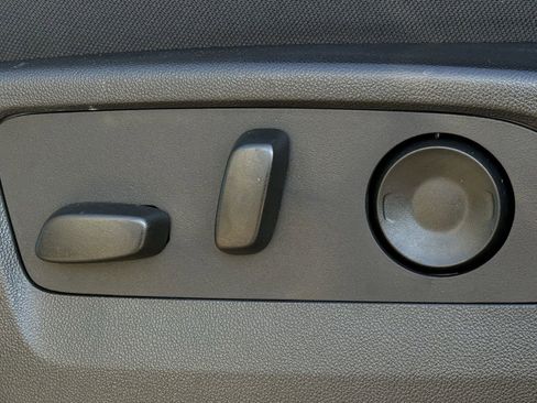 Used 2024 Chevrolet Silverado 1500 LT w/ Z71 Off-Road Package image 22