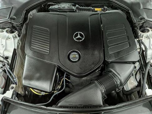 Used 2025 Mercedes-Benz C 300 Sedan image 24