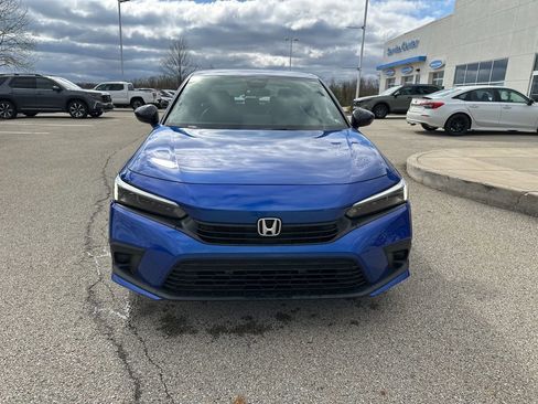 Used 2023 Honda Civic Sport image 8