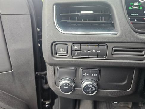 Used 2023 GMC Yukon SLT RWD image 22