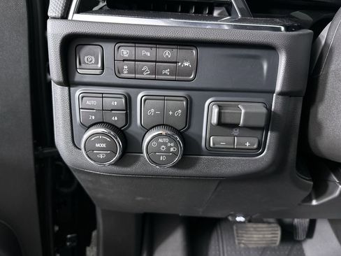 New 2026 Chevrolet Suburban RST w/ RST Capability Package image 18