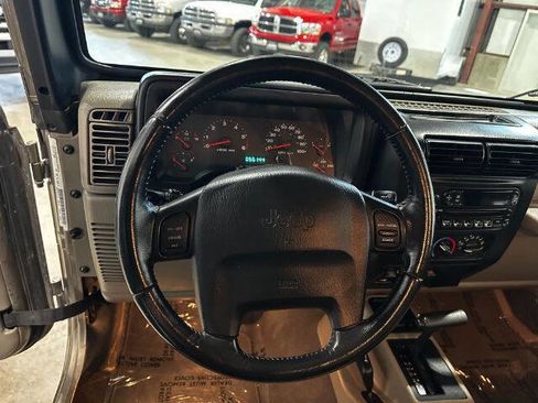 Used 2004 Jeep Wrangler Rubicon w/ Dual Top Group image 18