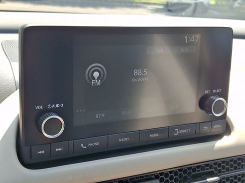 Used 2024 Honda HR-V LX image 16