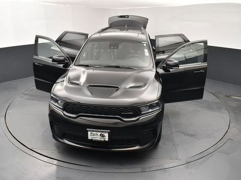 Used 2023 Dodge Durango R/T image 26