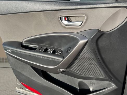 Used 2017 Hyundai Santa Fe Sport FWD image 15