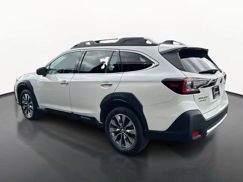 Used 2023 Subaru Outback Touring XT w/ Tech Package 3 AWD/4WD image 5