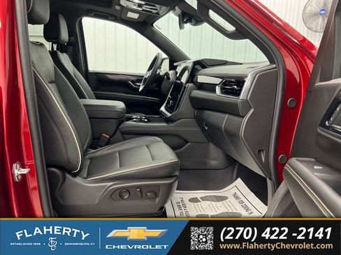 Used 2025 GMC Yukon Elevation w/ LPO, Floor Liner Package AWD/4WD image 15