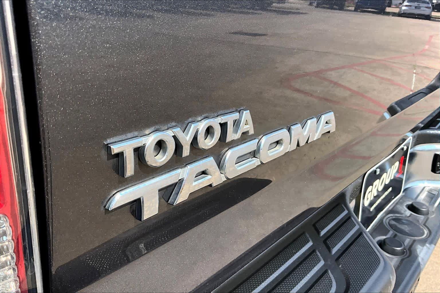Used 2015 Toyota Tacoma PreRunner w/ SR5 Package RWD image 31