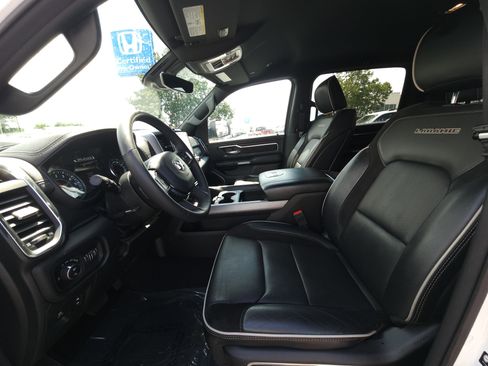 Used 2025 RAM 1500 Laramie AWD/4WD image 18