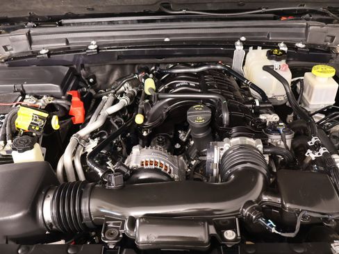 Used 2023 Jeep Gladiator Willys image 20