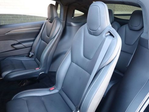 Used 2022 Tesla Model X Plaid image 17