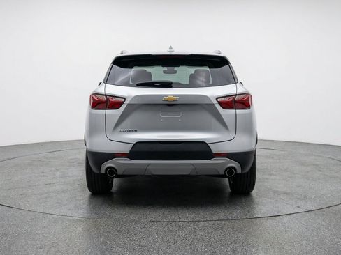 Used 2025 Chevrolet Blazer LT FWD image 7