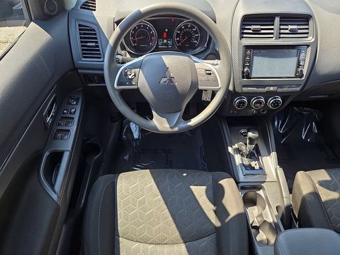 Used 2023 Mitsubishi Outlander Sport AWD image 13