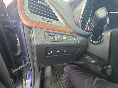 Used 2018 Hyundai Santa Fe Sport w/ 2.0T Ultimate Tech Package 05 FWD image 10