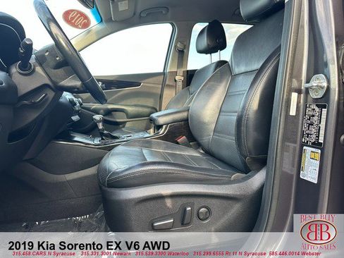 Used 2019 Kia Sorento EX w/ EX Premium Package image 11