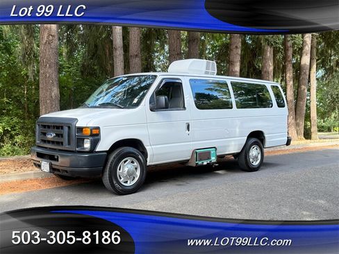 Used 2009 Ford E-350 and Econoline 350 Extended Super Duty RWD image 2