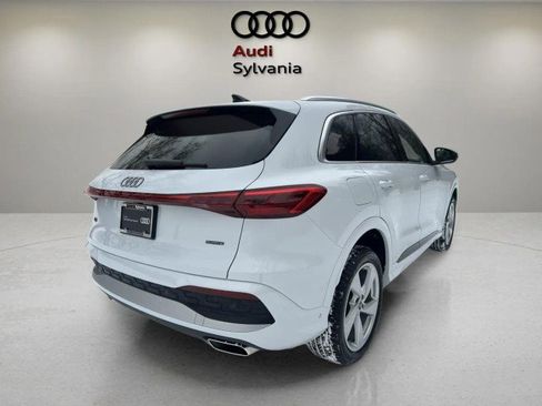 Certified 2025 Audi Q5 Premium Plus w/ Premium Plus image 7