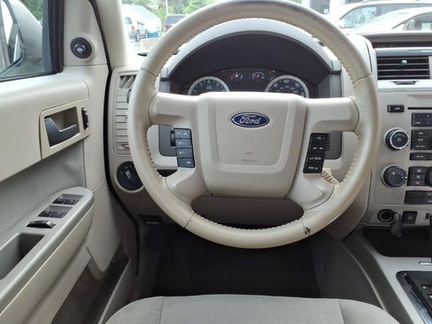 Used 2012 Ford Escape XLT FWD image 5