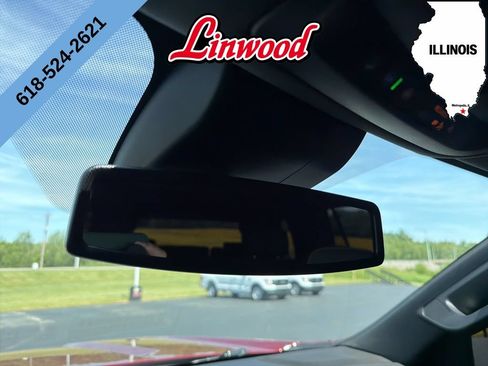 Used 2024 GMC Yukon AT4 AWD/4WD image 32