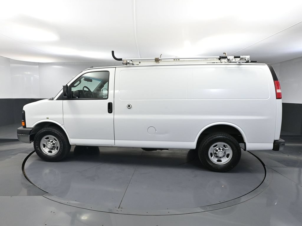 Used 2016 Chevrolet Express 2500 RWD image 7