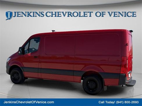 Used 2024 Mercedes-Benz Sprinter 2500 image 8