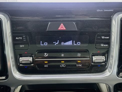Used 2023 Kia Sorento SX FWD image 24