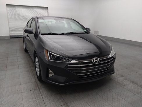 Used 2020 Hyundai Elantra SE FWD image 14
