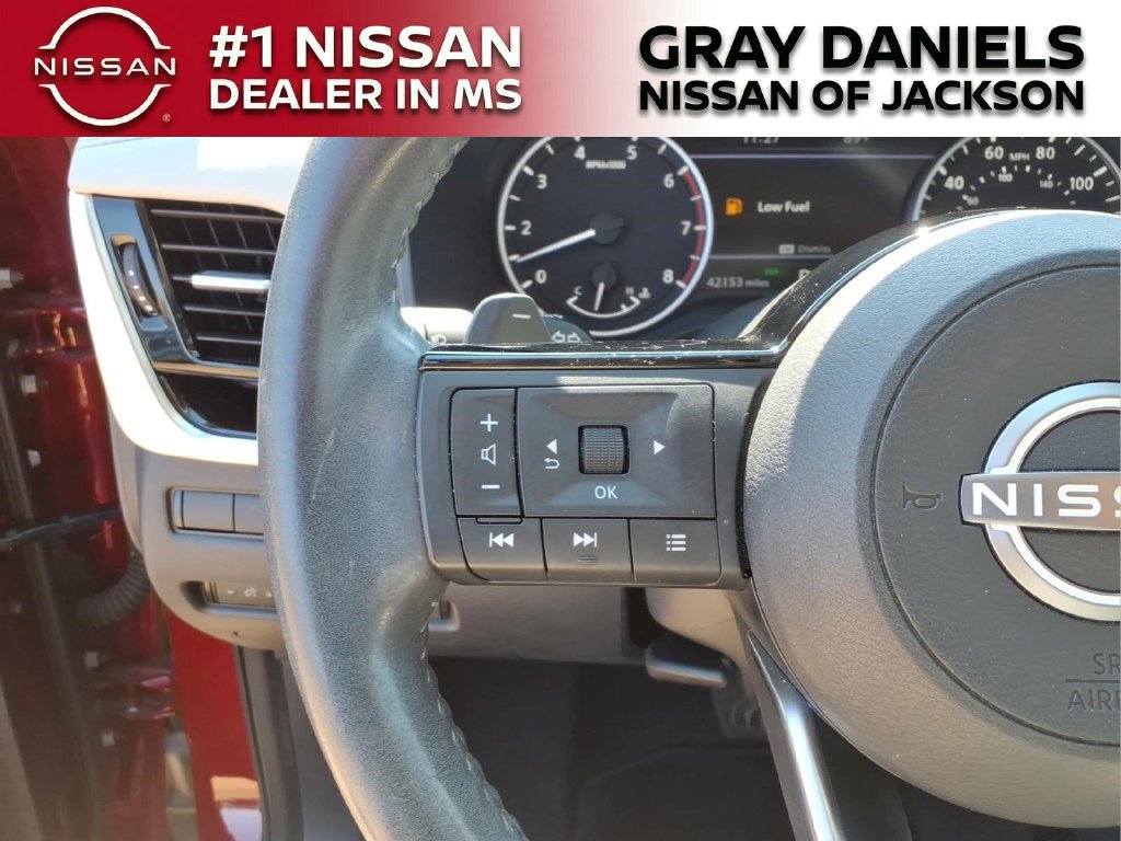 Used 2023 Nissan Rogue SL w/ SL Premium Package FWD image 14
