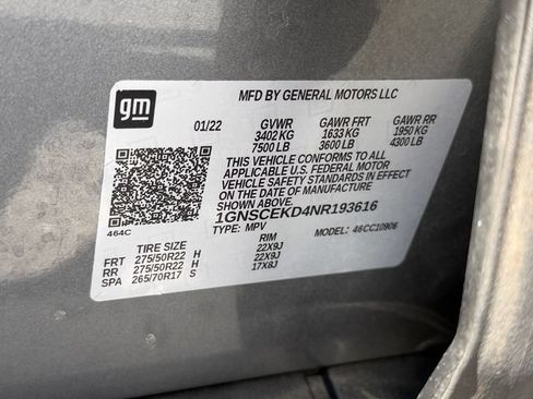 Used 2022 Chevrolet Suburban RST w/ Luxury Package RWD image 24