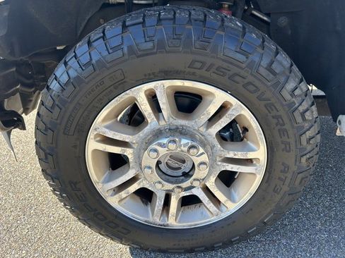 Used 2011 Ford F250 King Ranch w/ King Ranch w/Chrome Pkg image 9