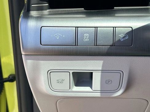 New 2026 Hyundai Kona Limited FWD image 30