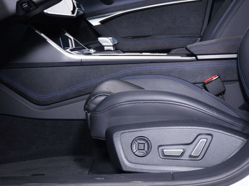 Used 2025 Audi RS 6 performance image 24