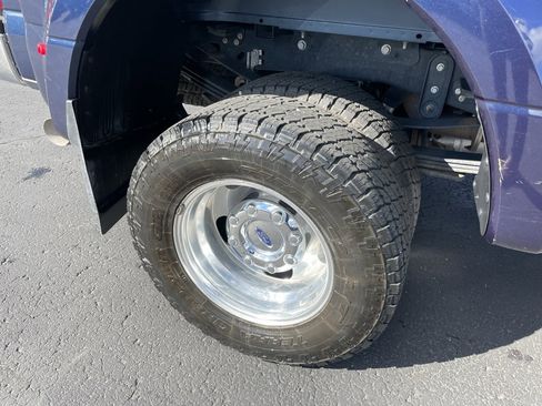 Used 2018 Ford F350 Lariat w/ Lariat Value Package image 3