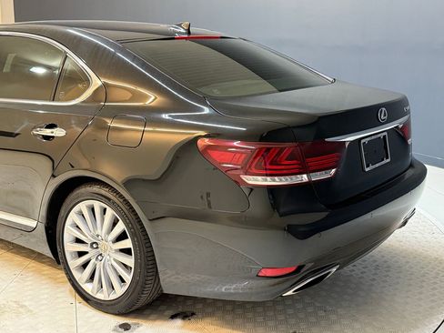 Used 2014 Lexus LS 460 AWD w/ Comfort Package image 24