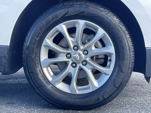 Used 2018 Chevrolet Equinox LT image 16