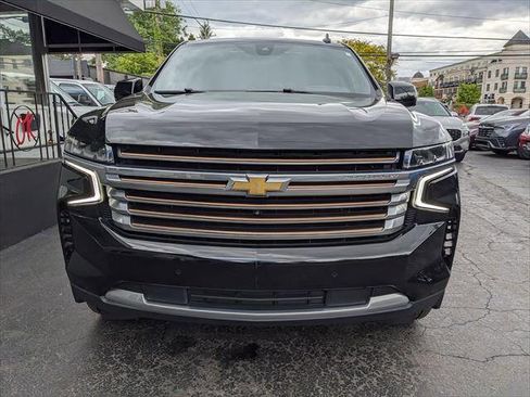 Used 2021 Chevrolet Suburban High Country w/ Premium Package AWD/4WD image 7