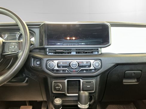 Used 2024 Jeep Wrangler Sport AWD/4WD image 11